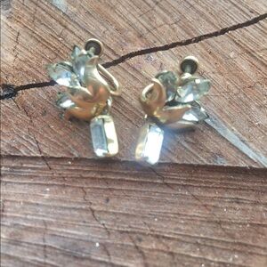 Amco 12k Gold Filled vintage Earrings Flower